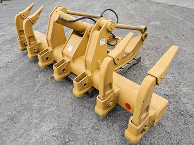 Caterpillar Ripper 21-0387 for a CAT