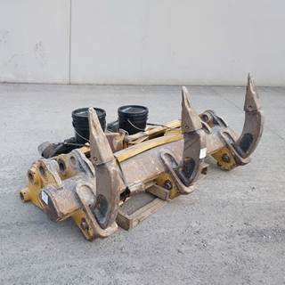 Caterpillar Ripper 22-0006 for a CAT JB