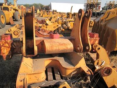Caterpillar Ripper 27-0165 for a CAT D7H,D7R