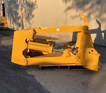 Caterpillar Ripper 27-0182 for a CAT