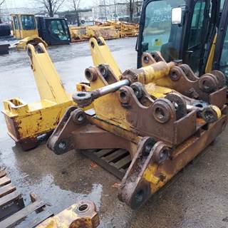 Caterpillar Ripper 28-0186 for a CAT JB