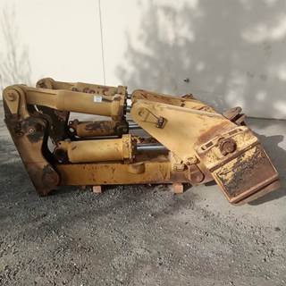 Caterpillar Ripper 28-0193 for a CAT RP