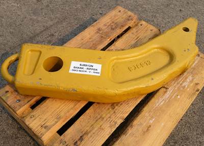 Caterpillar Ripper 9J8913 for a CAT