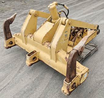 Caterpillar Ripper 26-0164 for a CAT