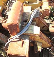 Caterpillar Ripper 28-0037 for a CAT D8L,D9N