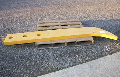 Caterpillar Shanks 9W6167 for a CAT D9N,D9R