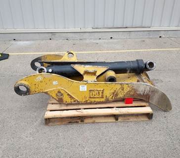 Caterpillar Thumb 61-0472 for a CAT