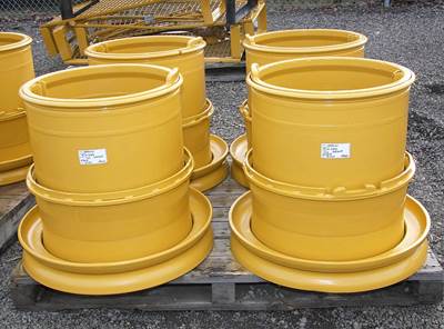 Caterpillar Tire & Rim 1398621 for a CAT 740,29.5