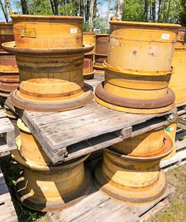 Caterpillar Tire & Rim 2483277 for a CAT