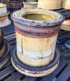 Caterpillar Tire & Rim 3562430 for a CAT