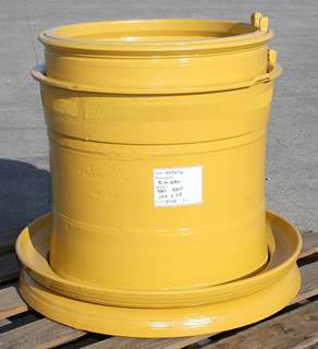 Caterpillar Tire & Rim 4V0676 for a CAT