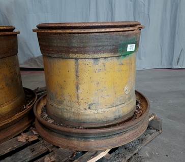 Caterpillar Tire & Rim 4Y5751 for a CAT KB