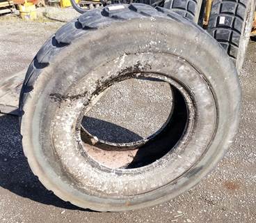 Caterpillar Tire 70-0029 for a CAT