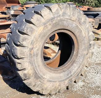 Caterpillar Tire 70-0052 for a CAT 23.5X25