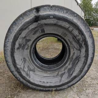 Caterpillar Tire 70-0290 for a CAT