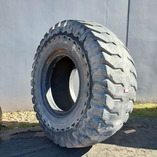 Caterpillar Tire 70-0398 for a CAT