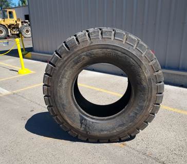 Caterpillar Tire 70-0495 for a CAT