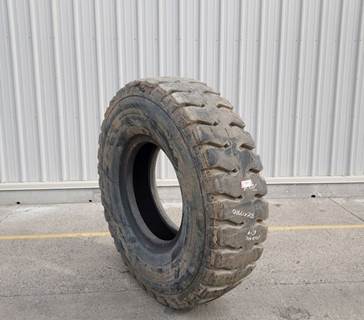 Caterpillar Tire 70-0522 for a CAT