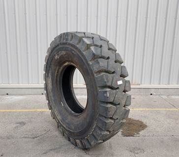 Caterpillar Tire 70-0524 for a CAT
