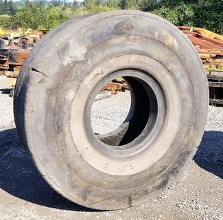 Caterpillar Tire 26.5X25 for a CAT