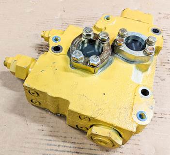 Caterpillar Valve 1193093 for a CAT D7R