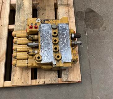 Caterpillar Valve 1077011 for a CAT 330B,330L
