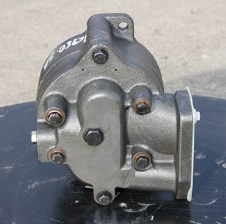 Caterpillar Water Pump 2260160 for a CAT D7F
