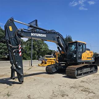 Hyundai HX210AL Excavator
