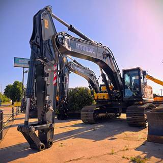 Hyundai HX300L Excavator