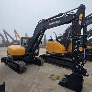 Hyundai HX85A Excavator