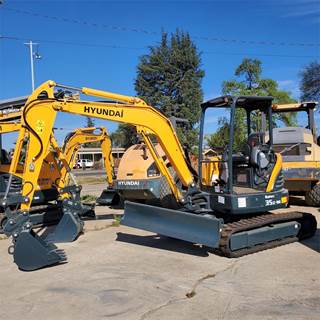 Hyundai ROBEX 35Z-9A Mini Excavator