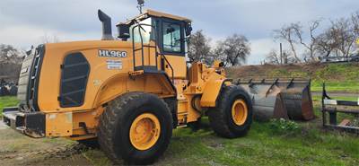 Hyundai HL960 Wheel Loader