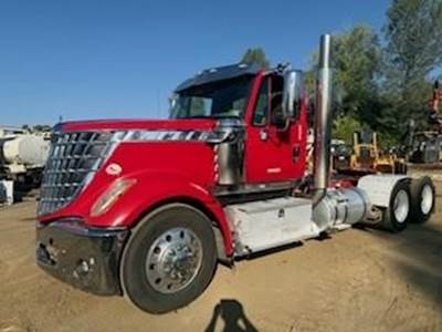 International LoneStar Day Cab Truck - Cummins 5000HP, 13 Speed Manual