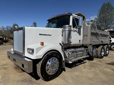 Western Star 4900EX Tri Axle Dump Truck - Detroit 560HP, 18 Speed Manual