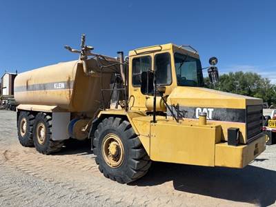 1993 Caterpillar D250D Water Wagon - Klein K5000