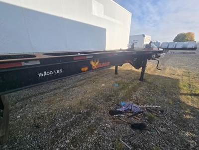 PANDERRA 5-AXLE SUPER CHASSIS - HAULS 40' CONTAINERS Tri Axle Steel Container Chassis, Spring, Fixed Axle