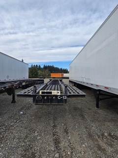 PANDERRA SUPER CHASSIS - HAULS 40' CONTAINERS Tri Axle Steel Container Chassis, Spring, Fixed Axle