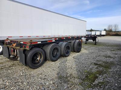 PANDERRA SUPER CHASSIS - HAULS 40' CONTAINERS Tri Axle Steel Container Chassis, Spring, Fixed Axle