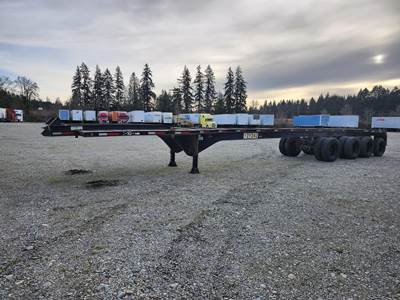 PANDERRA SUPER CHASSIS - HAULS 40' CONTAINERS Tri Axle Steel Container Chassis, Spring, Fixed Axle