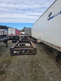 Pratt SUPER CHASSIS - HAULS 40'-45'-48' CONTAINERS Tri Axle Container Chassis, Spring, Fixed Axle