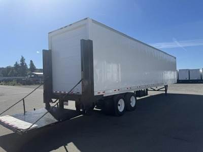 Great Dane 48 ft Dry Van Trailer - Roll up Door, Air Ride, Liftgate, Sliding Axle