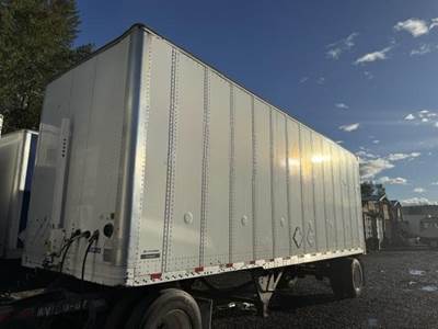 2017 Hyundai 28 ft Dry Van Trailer - Roll up Door, Spring, Single Axle, Fixed Axle