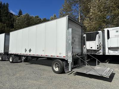 2025 Hyundai 31 ft Dry Van Trailer - Roll up Door, Air Ride, Liftgate, Single Axle, Fixed Axle
