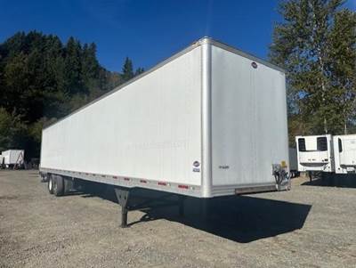 UTILITY 4000DX- LOW CUBE -ROLL DOOR AIR RIDE RAIL LIFTGATE Dry Van Trailer