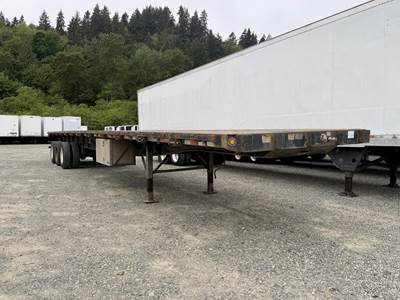 2014 Great Dane 53x102 Tri Axle Steel Flatbed Trailer - Air Ride, Sliding Axle