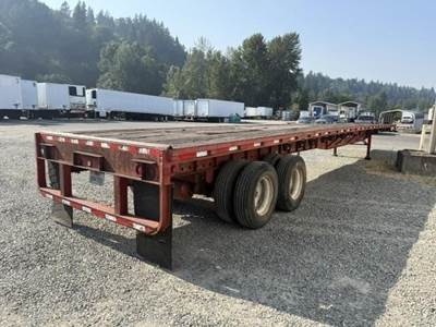 Lufkin Feather Light Flatbed Trailer