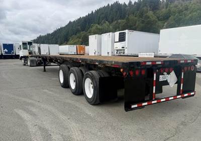 THRU-WAY ROADMASTER Flatbed Trailer