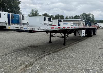 Transcraft 48x102 Combination Flatbed Trailer - Air Ride, Spread Axle