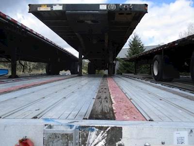 Transcraft 53x102 Tandem Axle Combination Flatbed Trailer - Air Ride, Sliding Axle