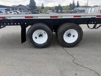 UTILITY 53x102 Combination Flatbed Trailer - Air Ride, Sliding Axle
